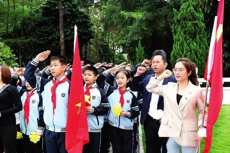 村民私自拍摄游客并强卖照片 海南临高通报：涉事摊位停业整顿